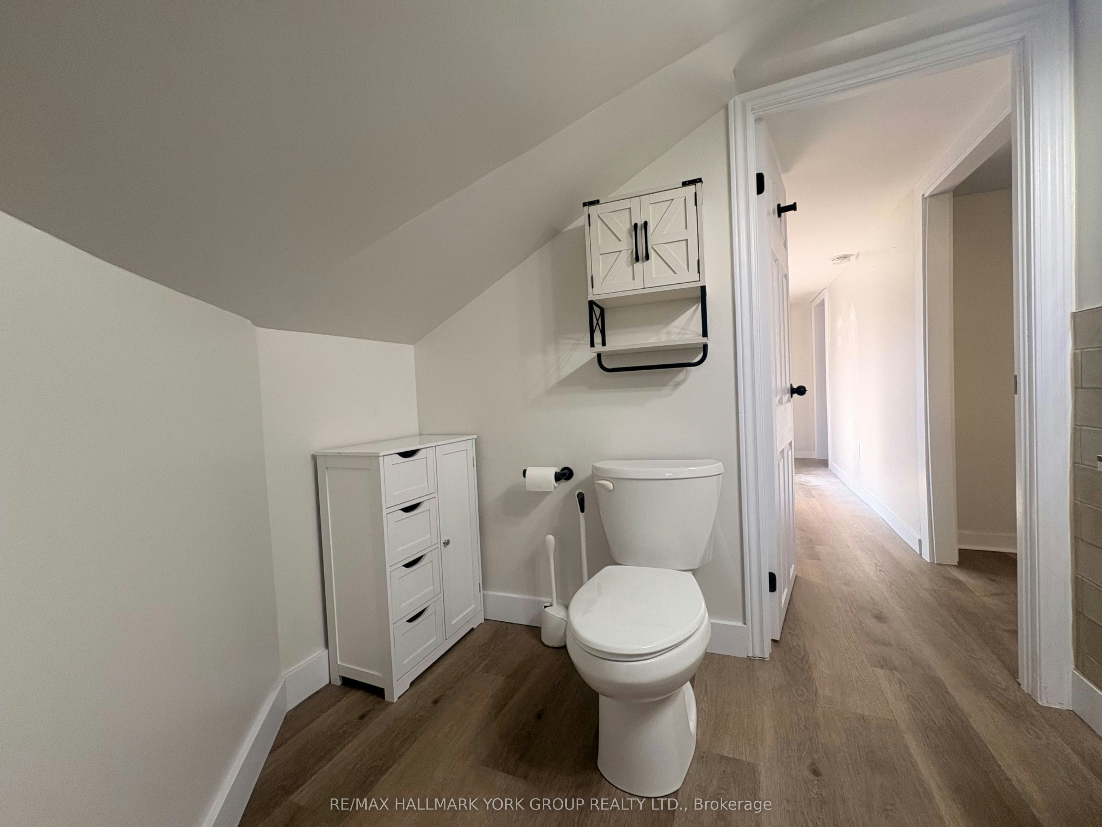Upper-137 Rosehill Boulevard, Oshawa, ON, L1J 5G8 - 12