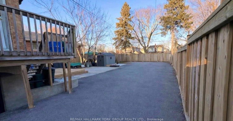 Upper-137 Rosehill Boulevard, Oshawa, ON, L1J 5G8 - 13