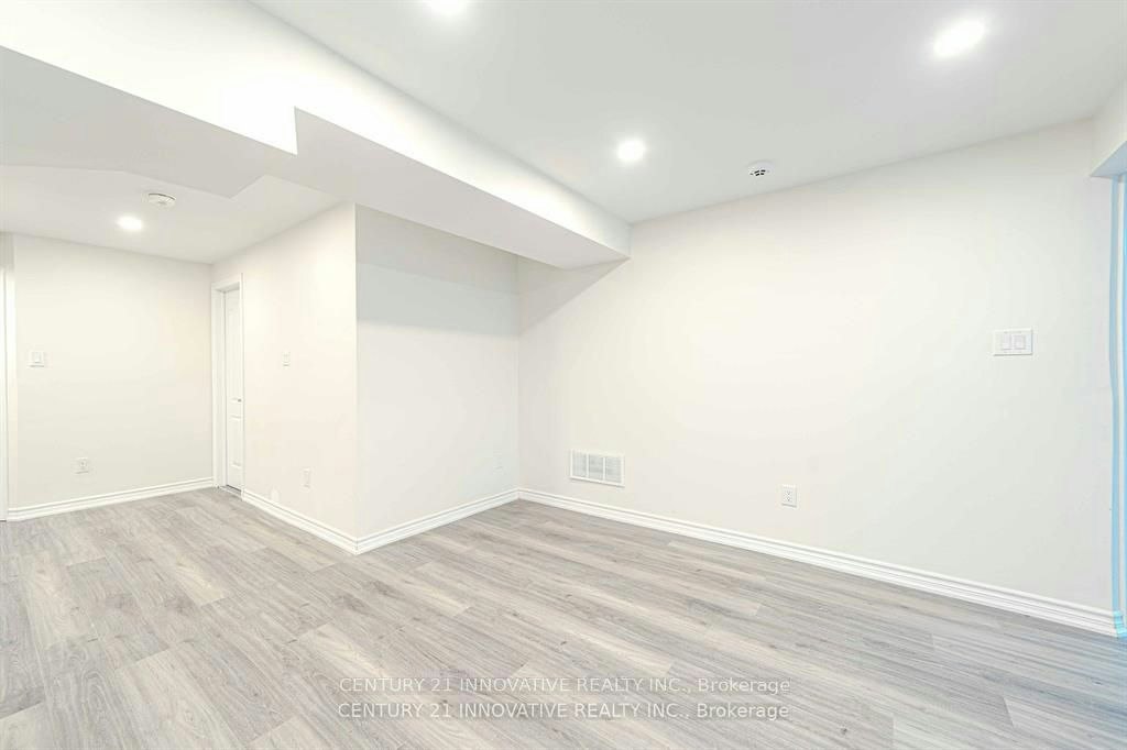 Bsmt-1894 Woodview Avenue, Pickering, ON, L1V 1L6 - 5