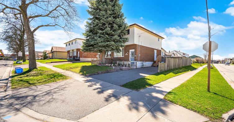 784 Douglas Street, Oshawa, ON, L1H 5C9 - 3