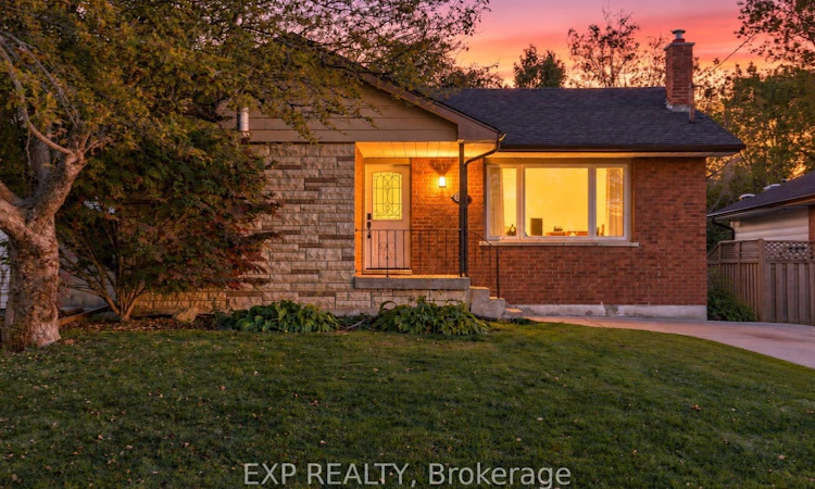 523 Brentwood Avenue