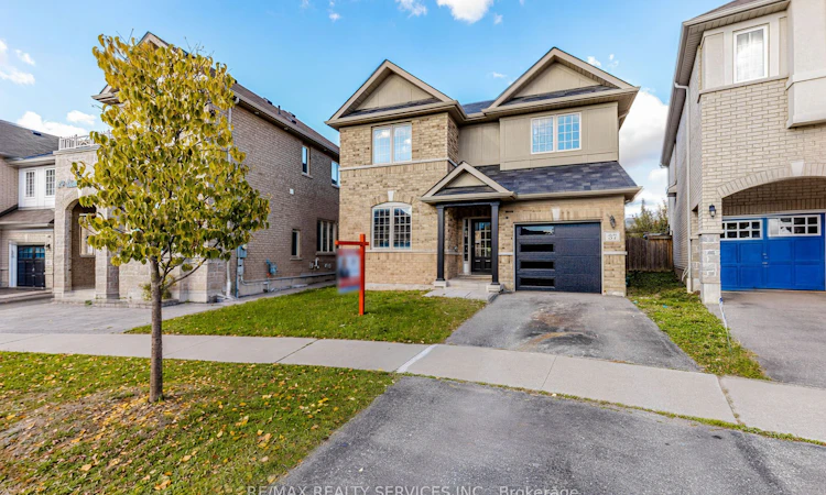 37 Skelton Crescent