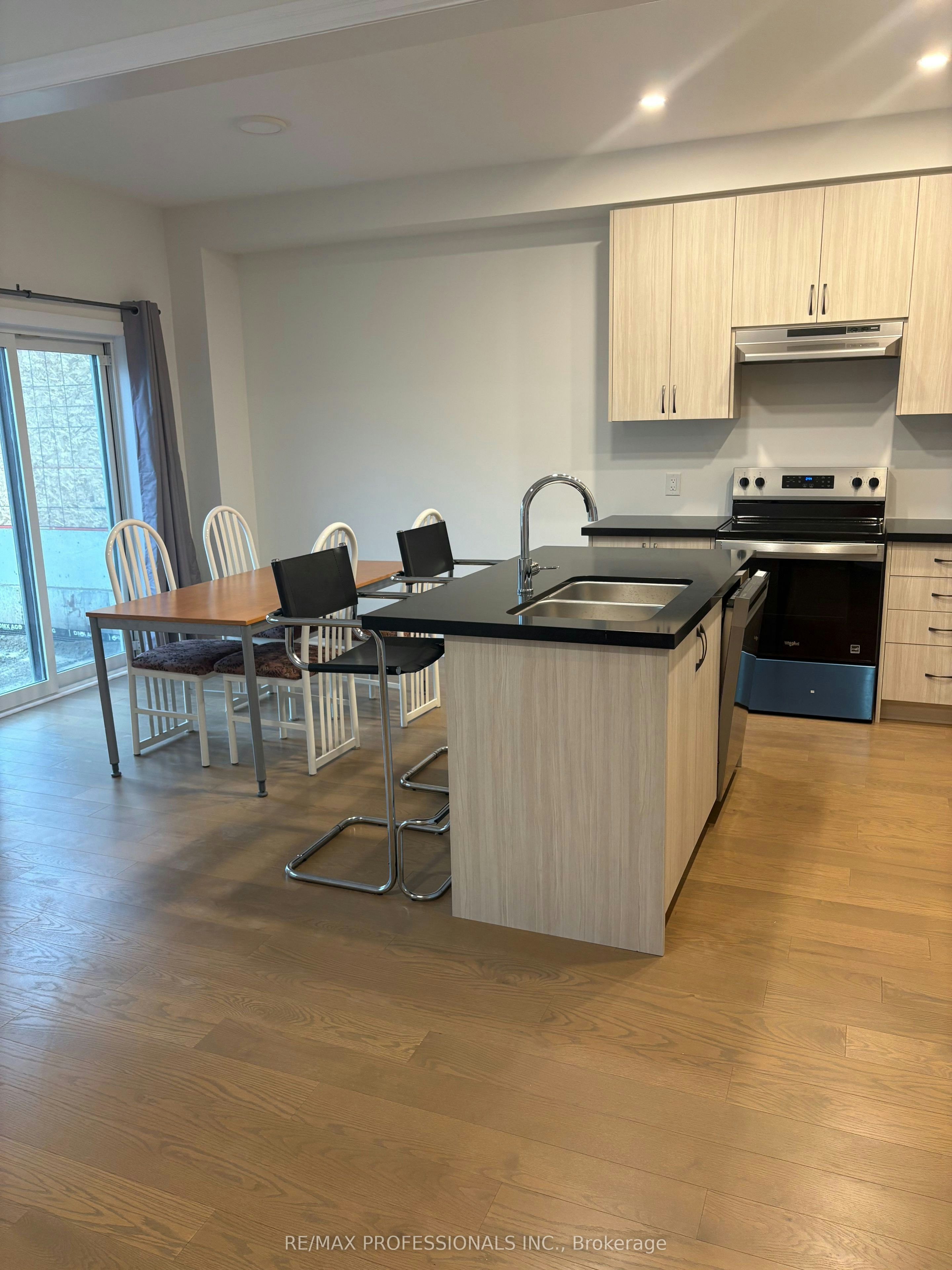 94 Robert Woodward Trail, Clarington, ON, L1C 0T9 - 7