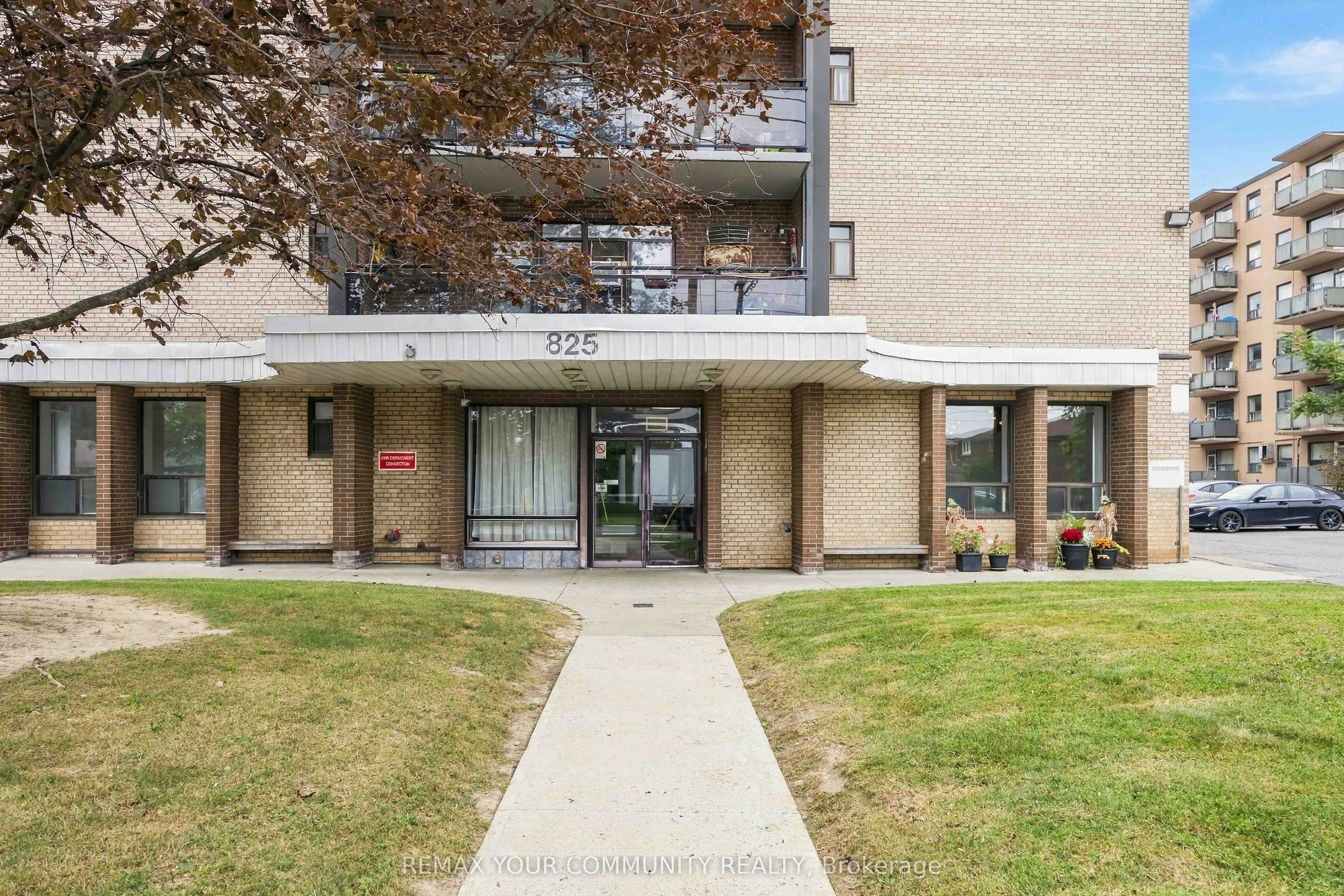 206-825 Kennedy Road, Toronto, ON, M1K 2E6 - 3