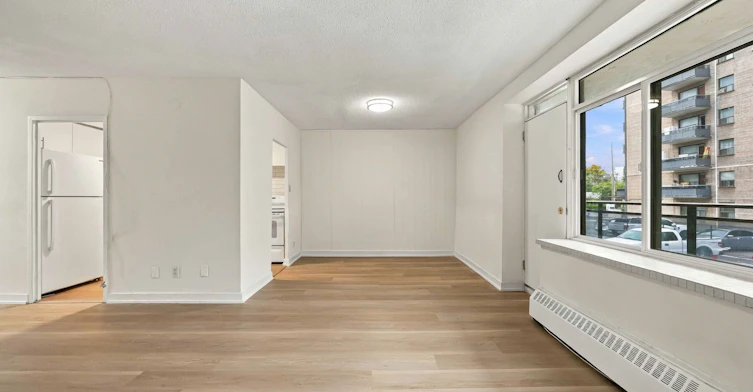 206-825 Kennedy Road, Toronto, ON, M1K 2E6 - 6