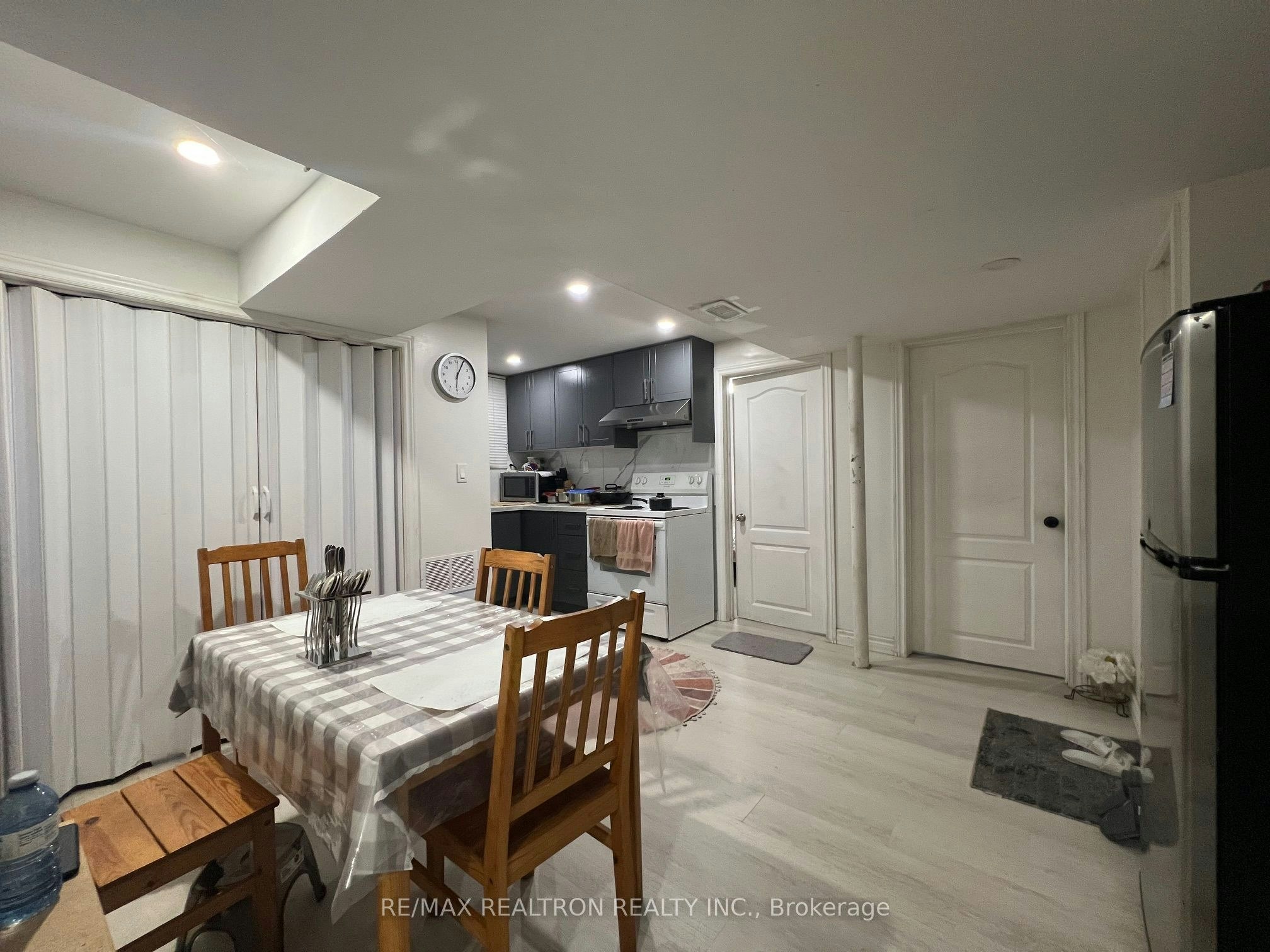 Bsmt-106 Gradwell Drive, Toronto, ON, M1M 2N2 - 5