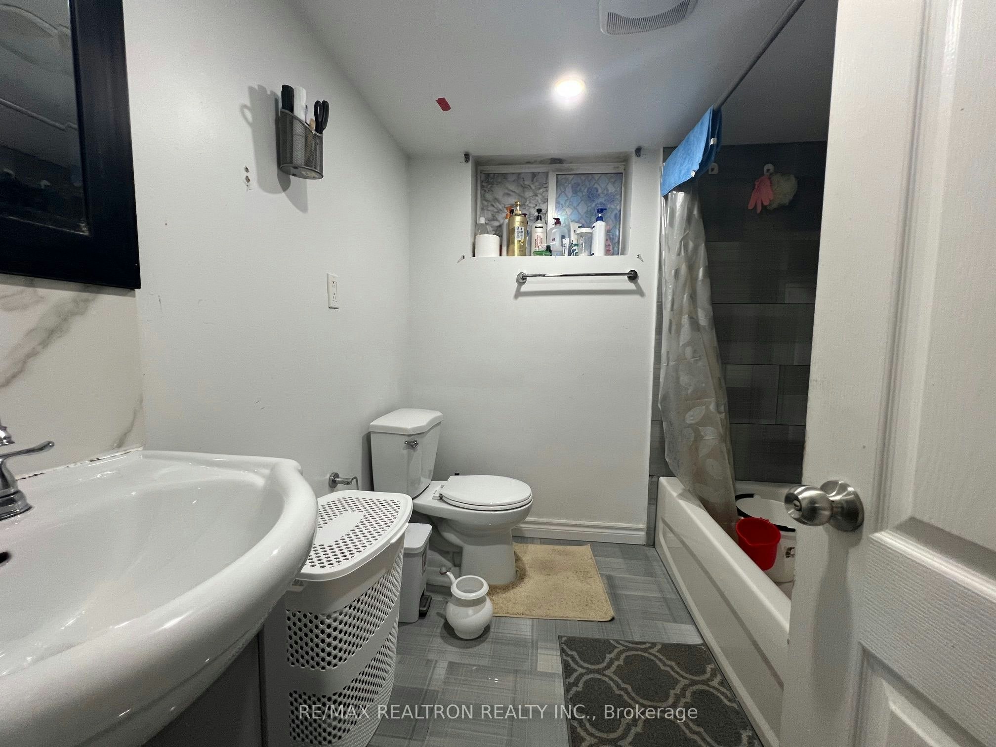 Bsmt-106 Gradwell Drive, Toronto, ON, M1M 2N2 - 12