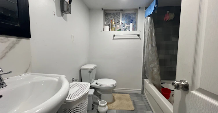 Bsmt-106 Gradwell Drive, Toronto, ON, M1M 2N2 - 12
