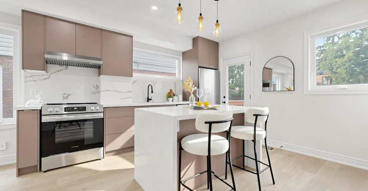 548 Glebeholme Boulevard, Toronto, ON, M4C 1V4 - 8