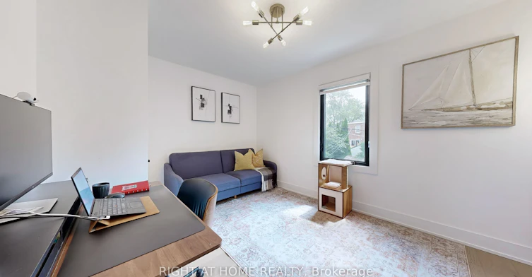 201 Springdale Boulevard, Toronto, ON, M4C 1Z6 - 22
