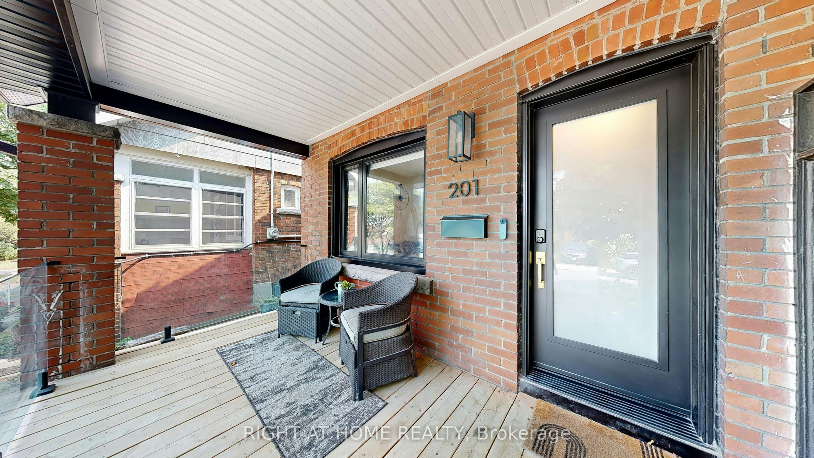 201 Springdale Boulevard, Toronto, ON, M4C 1Z6 - 3