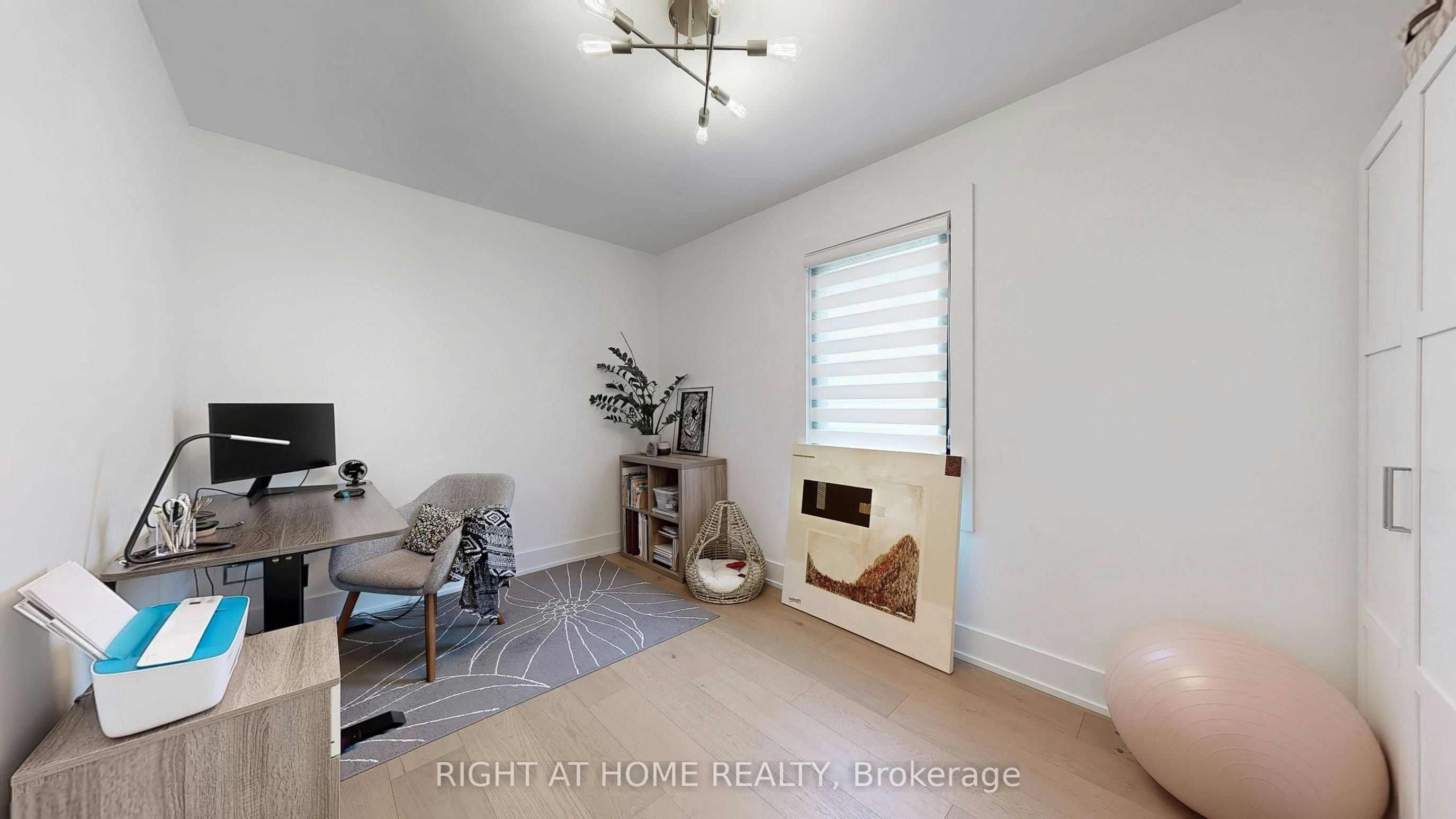 201 Springdale Boulevard, Toronto, ON, M4C 1Z6 - 24