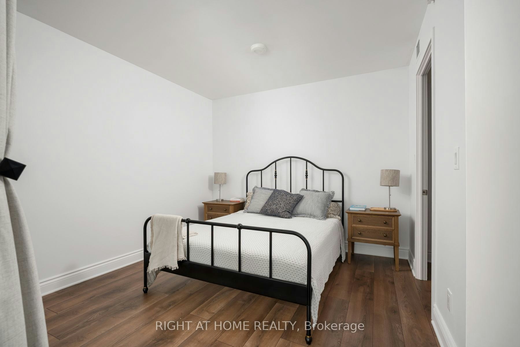 TH10-1350 Kingston Road, Toronto, ON, M1N 1P9 - 33