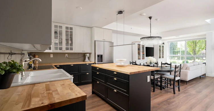 TH10-1350 Kingston Road, Toronto, ON, M1N 1P9