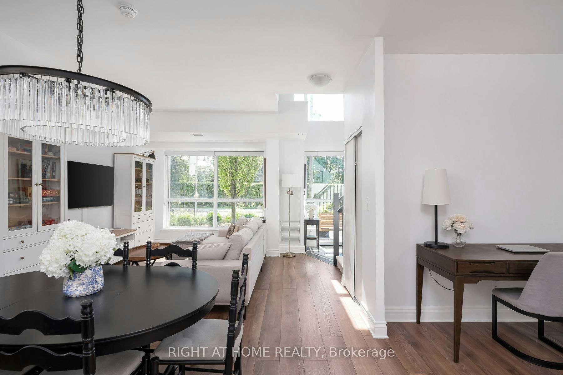 TH10-1350 Kingston Road, Toronto, ON, M1N 1P9 - 9