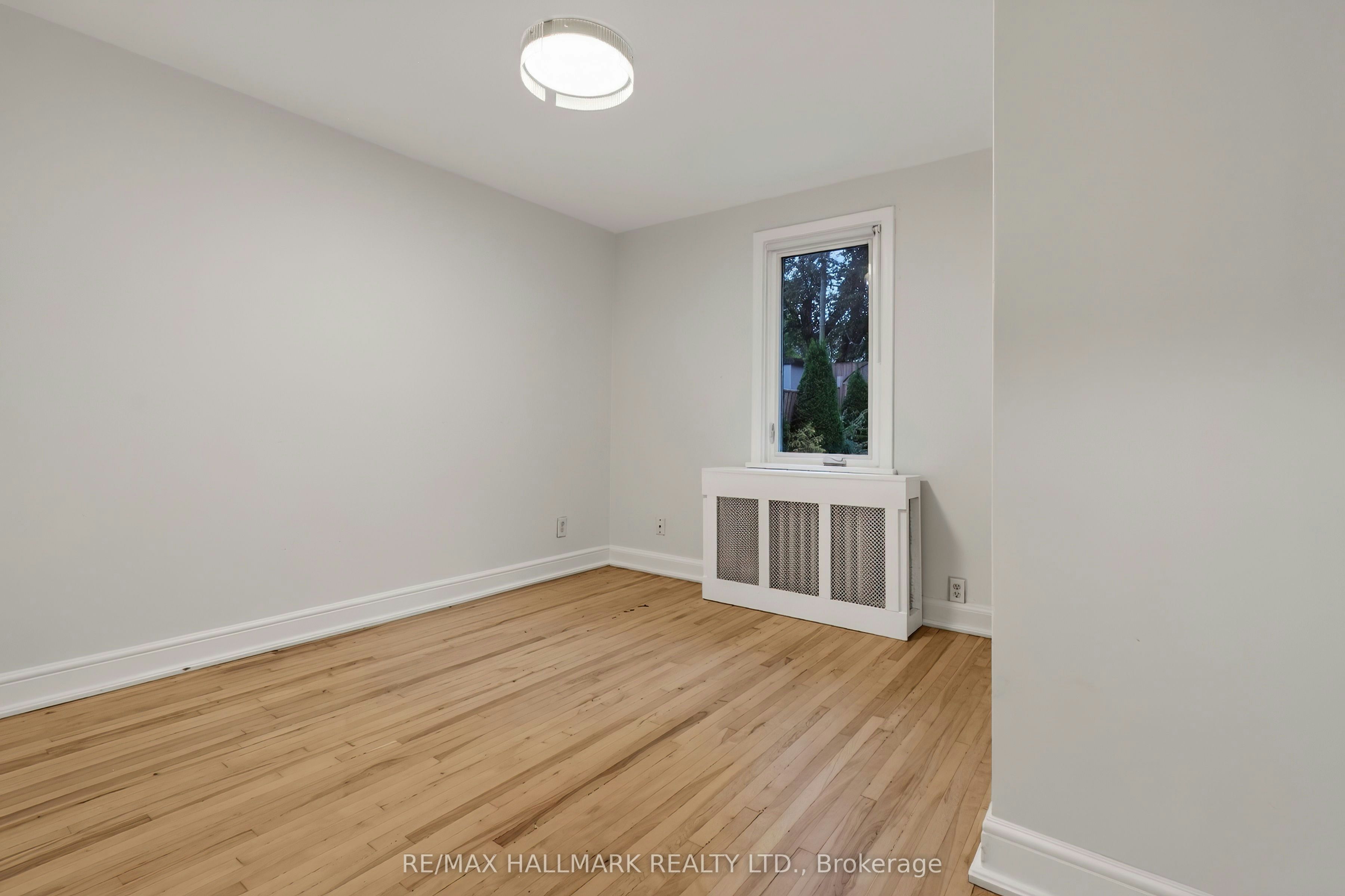 27 Bexhill Upper Avenue, Toronto, ON, M1L 3B5 - 15