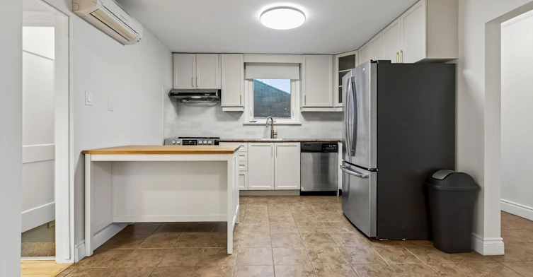 27 Bexhill Upper Avenue, Toronto, ON, M1L 3B5 - 8