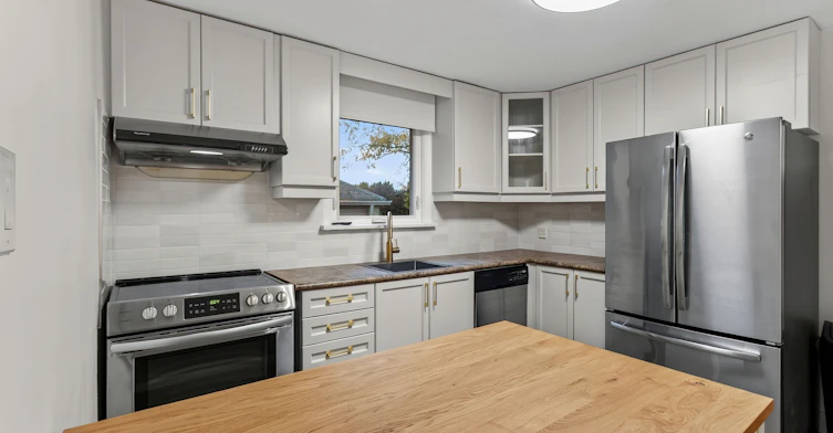 27 Bexhill Upper Avenue, Toronto, ON, M1L 3B5 - 9
