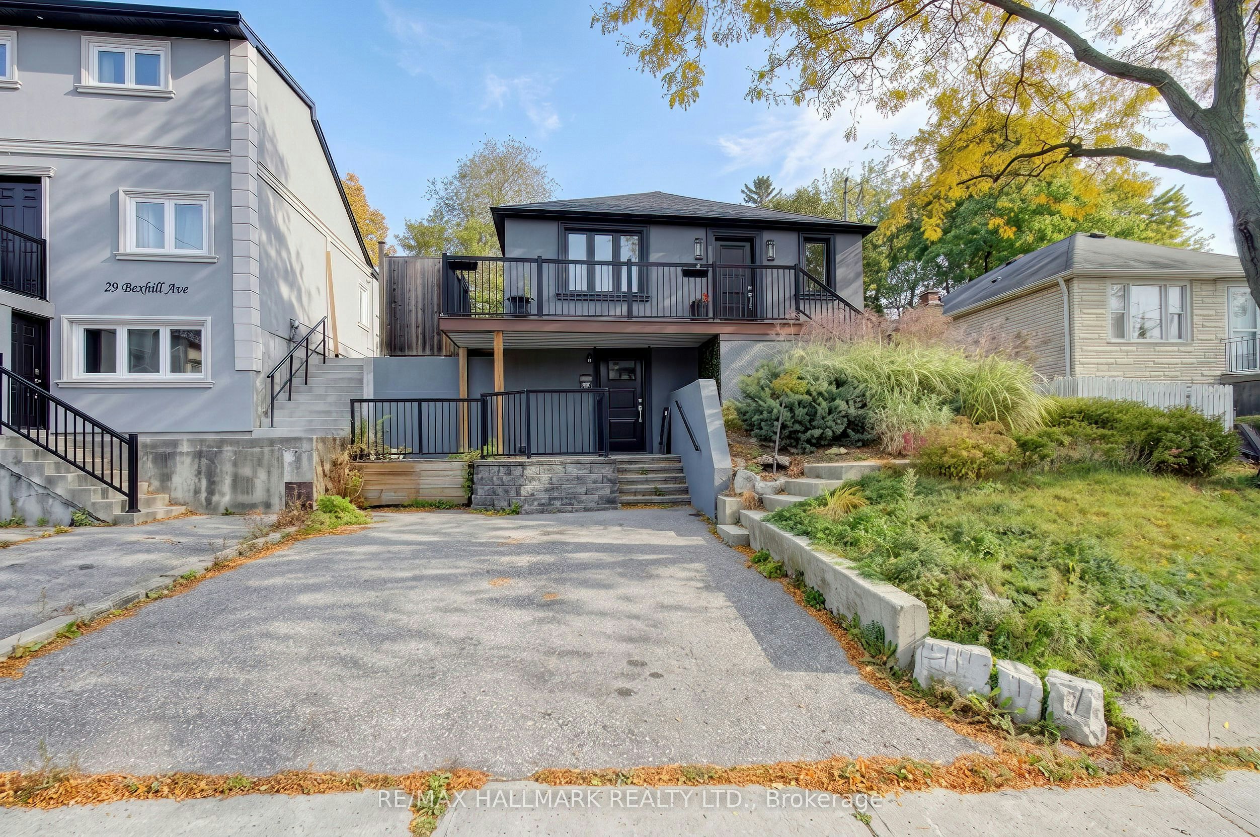 27 Bexhill Upper Avenue, Toronto, ON, M1L 3B5