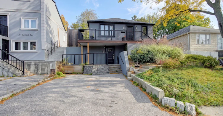 27 Bexhill Upper Avenue, Toronto, ON, M1L 3B5
