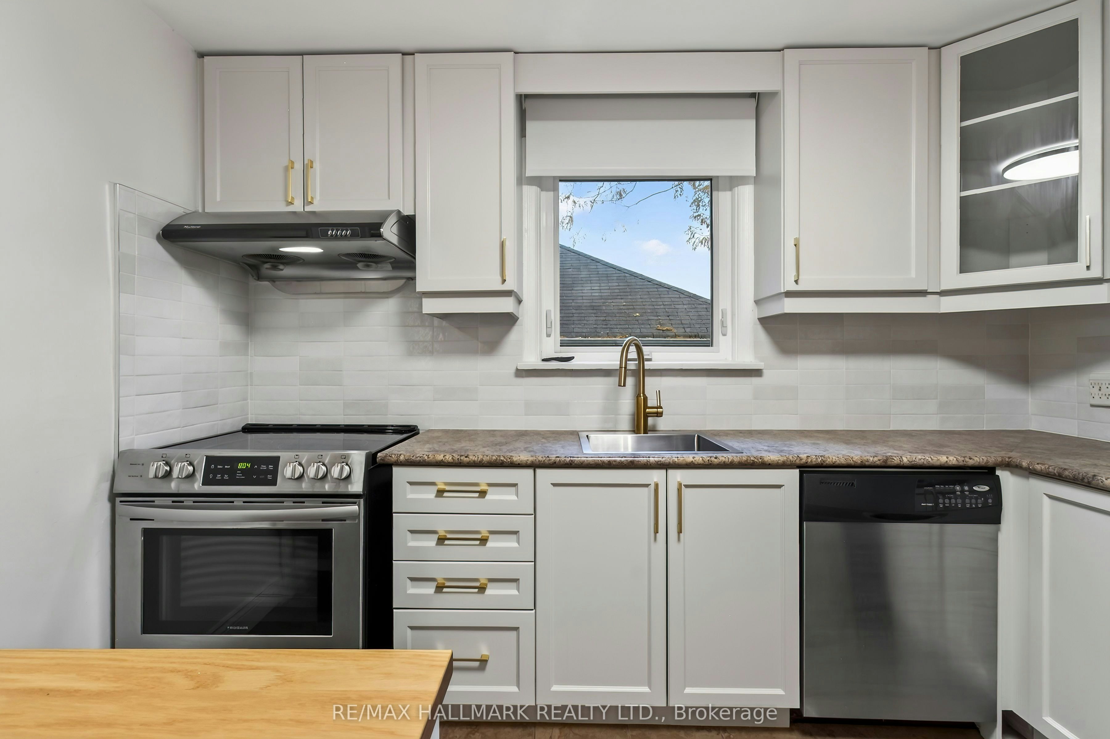 27 Bexhill Upper Avenue, Toronto, ON, M1L 3B5 - 10