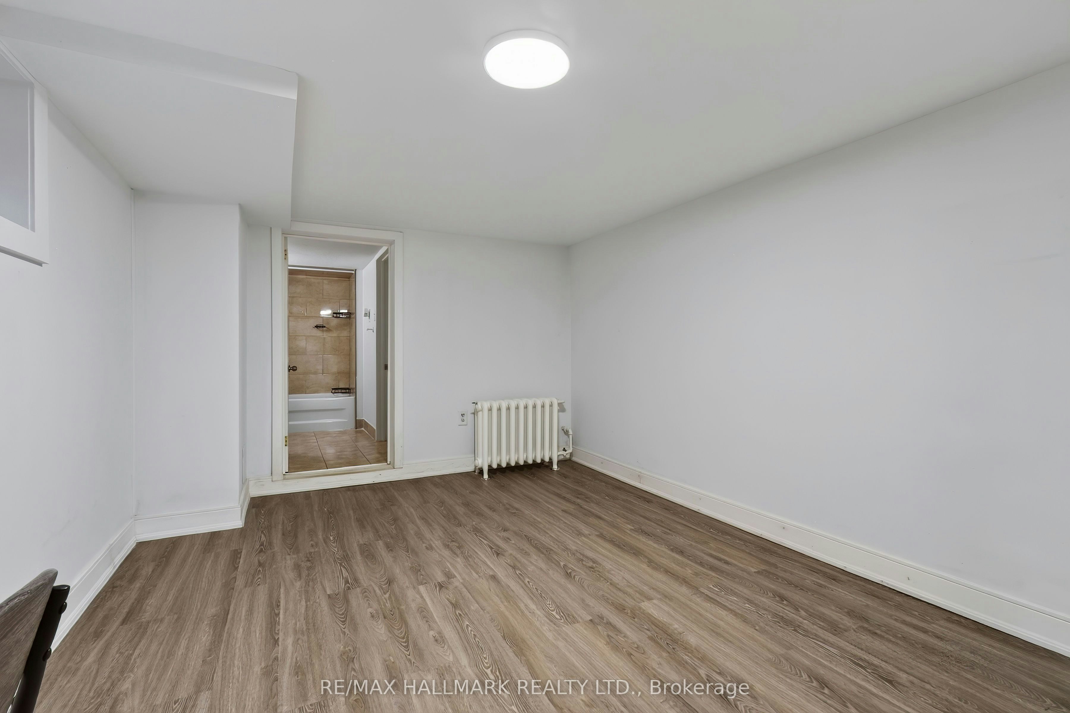 27 Bexhill Lower Avenue, Toronto, ON, M1L 3B5 - 11