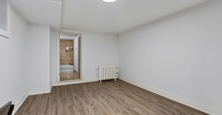 27 Bexhill Lower Avenue, Toronto, ON, M1L 3B5 - 11