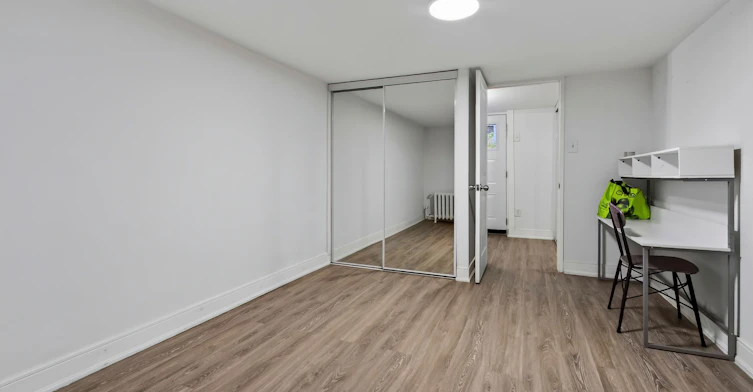 27 Bexhill Lower Avenue, Toronto, ON, M1L 3B5 - 12