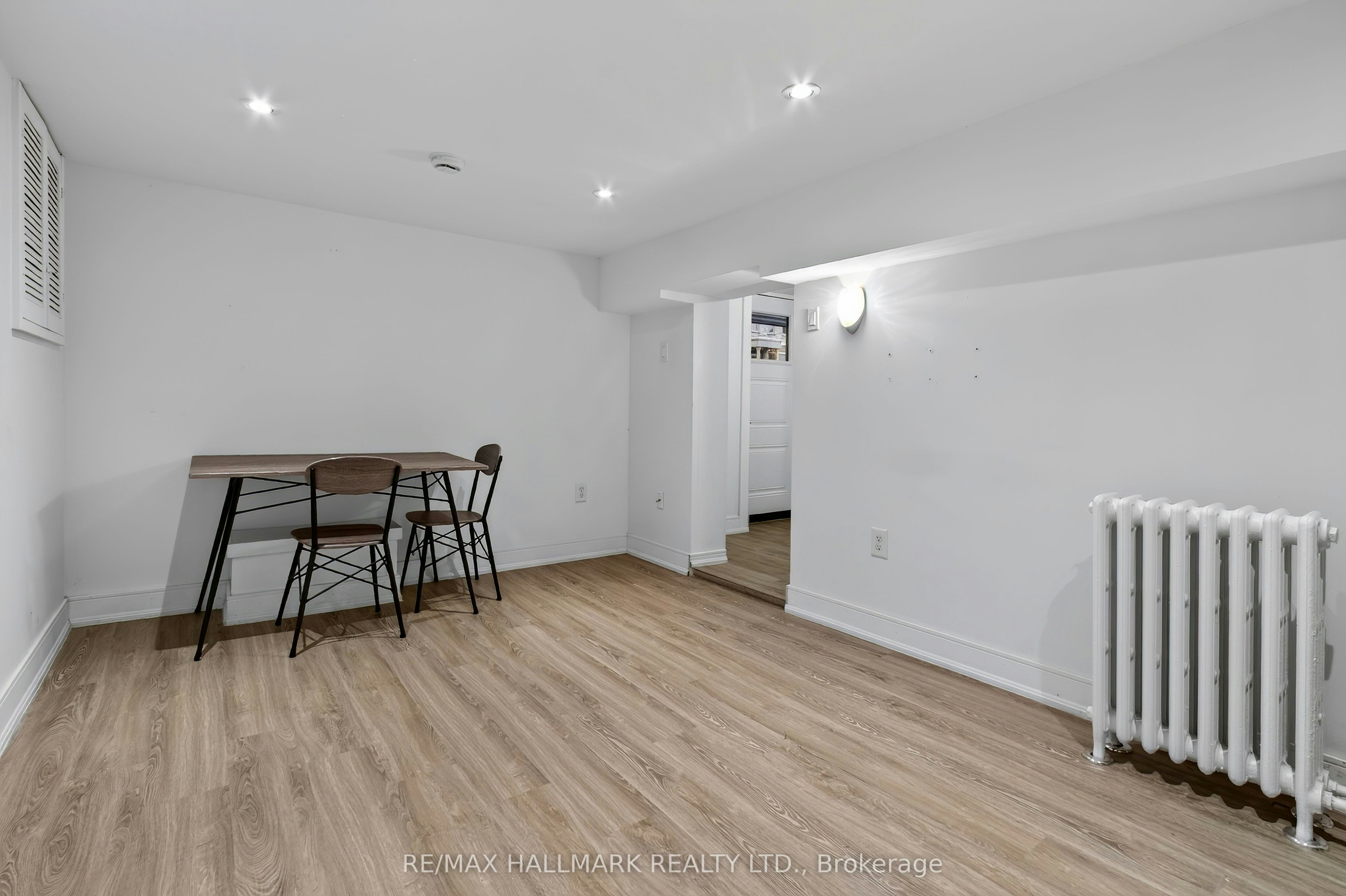 27 Bexhill Lower Avenue, Toronto, ON, M1L 3B5 - 7