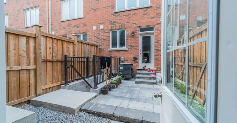59 Jolly Way, Toronto, ON, M1P 0E2 - 2