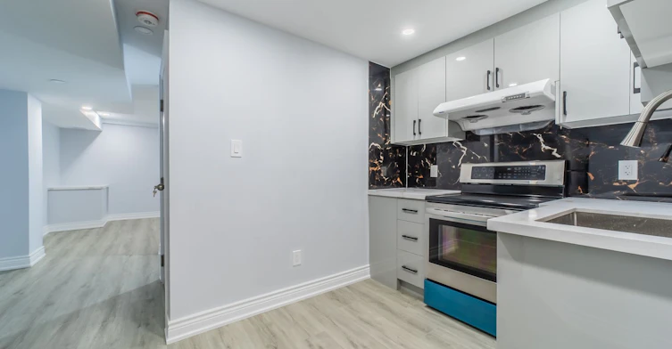 59 Jolly Way, Toronto, ON, M1P 0E2 - 8