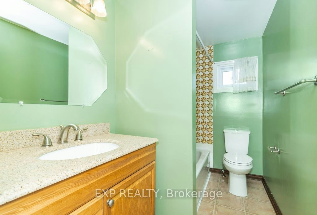 Main / Upper-64 Burden Crescent, Ajax, ON, L1S 3T8 - 21