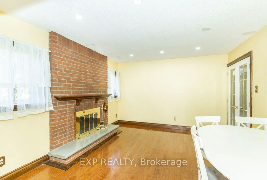 Main / Upper-64 Burden Crescent, Ajax, ON, L1S 3T8 - 11