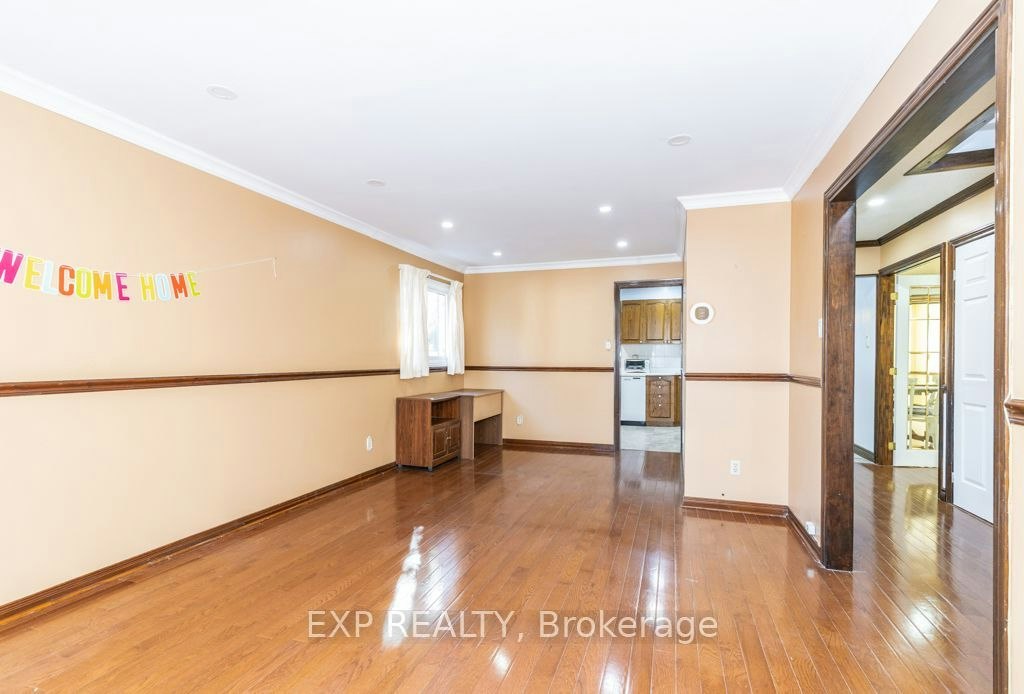Main / Upper-64 Burden Crescent, Ajax, ON, L1S 3T8 - 4