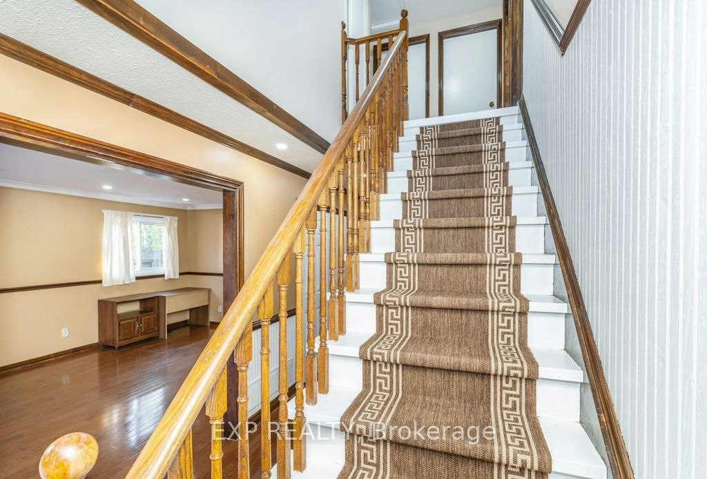 Main / Upper-64 Burden Crescent, Ajax, ON, L1S 3T8 - 15
