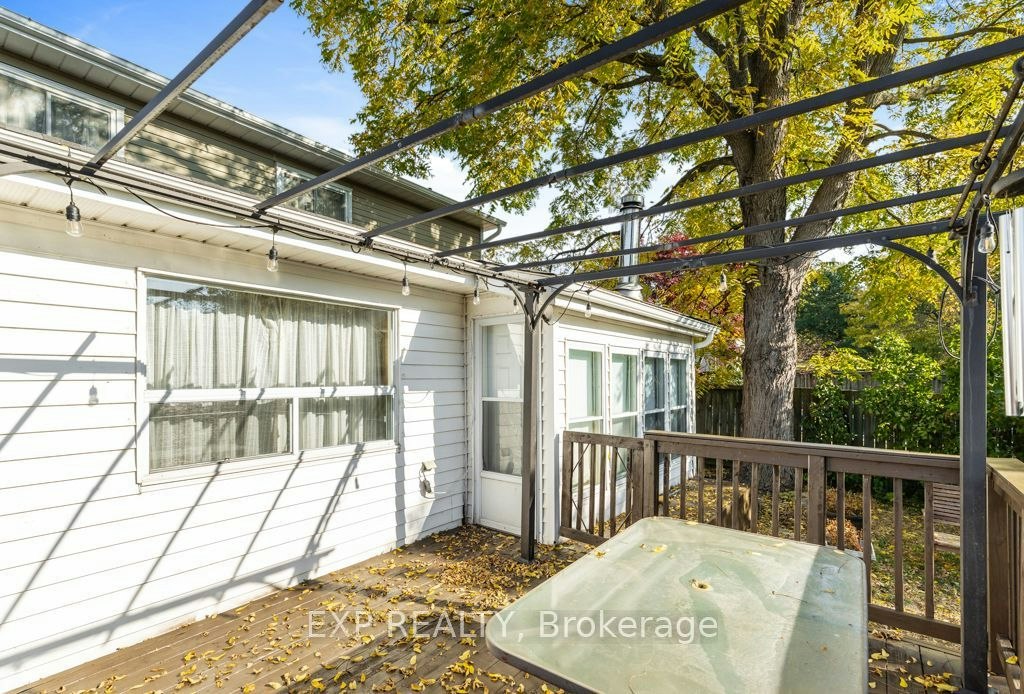 Main / Upper-64 Burden Crescent, Ajax, ON, L1S 3T8 - 43