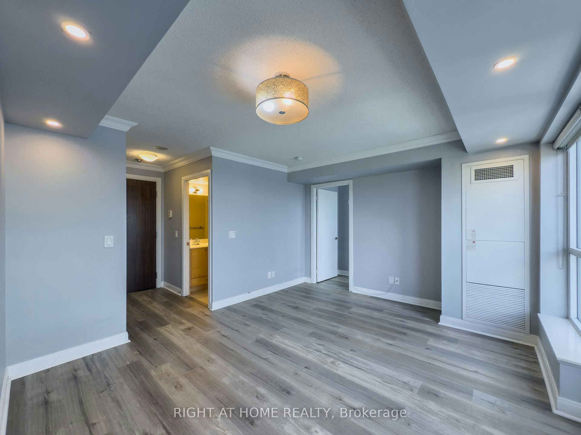 1419-181 Village Green Square, Toronto, ON, M1S 0K6 - 4