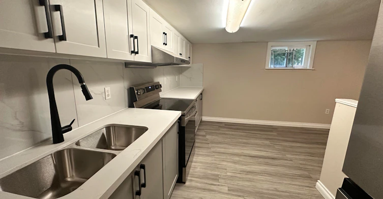 BSMT-92 Thickson Road N, Whitby, ON, L1N 3R1 - 5