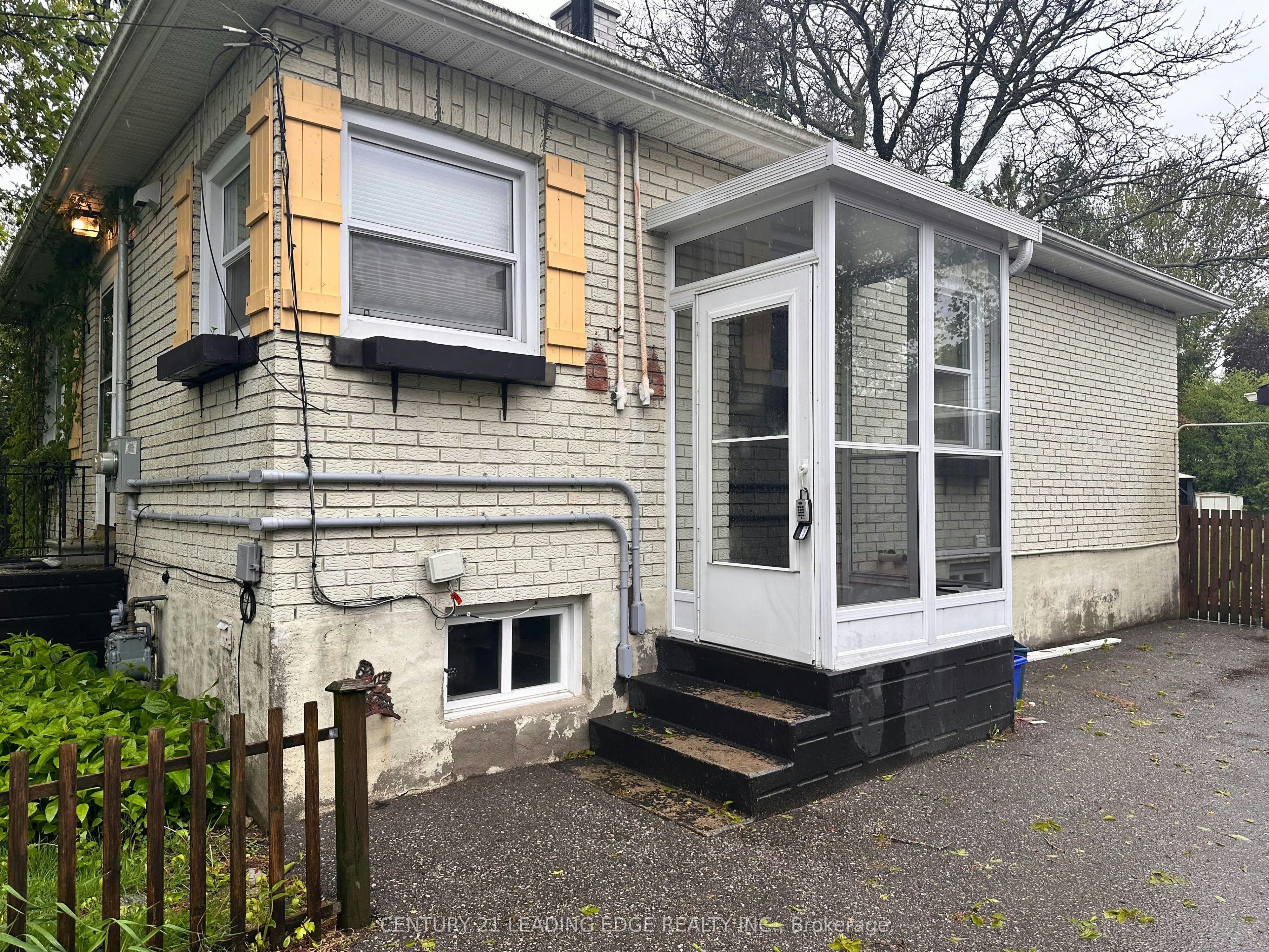 BSMT-92 Thickson Road N, Whitby, ON, L1N 3R1 - 2