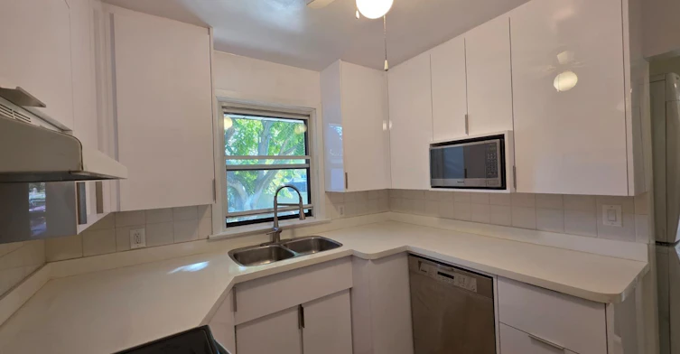 Main-749 King Street W, Oshawa, ON, L1J 2L2 - 5