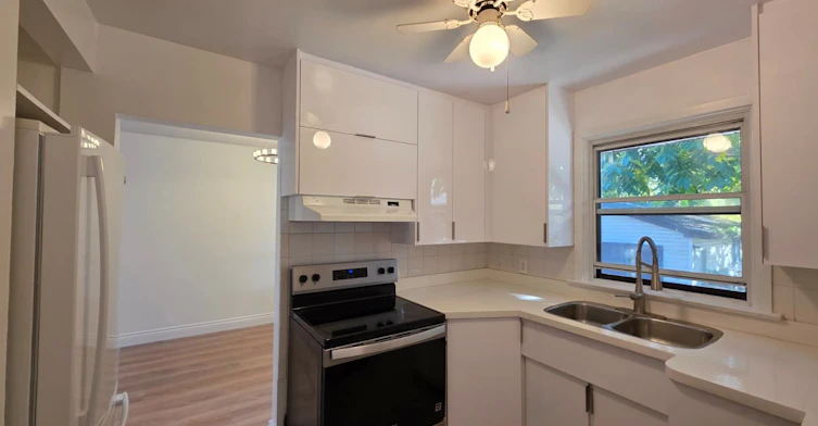 Main-749 King Street W, Oshawa, ON, L1J 2L2 - 6