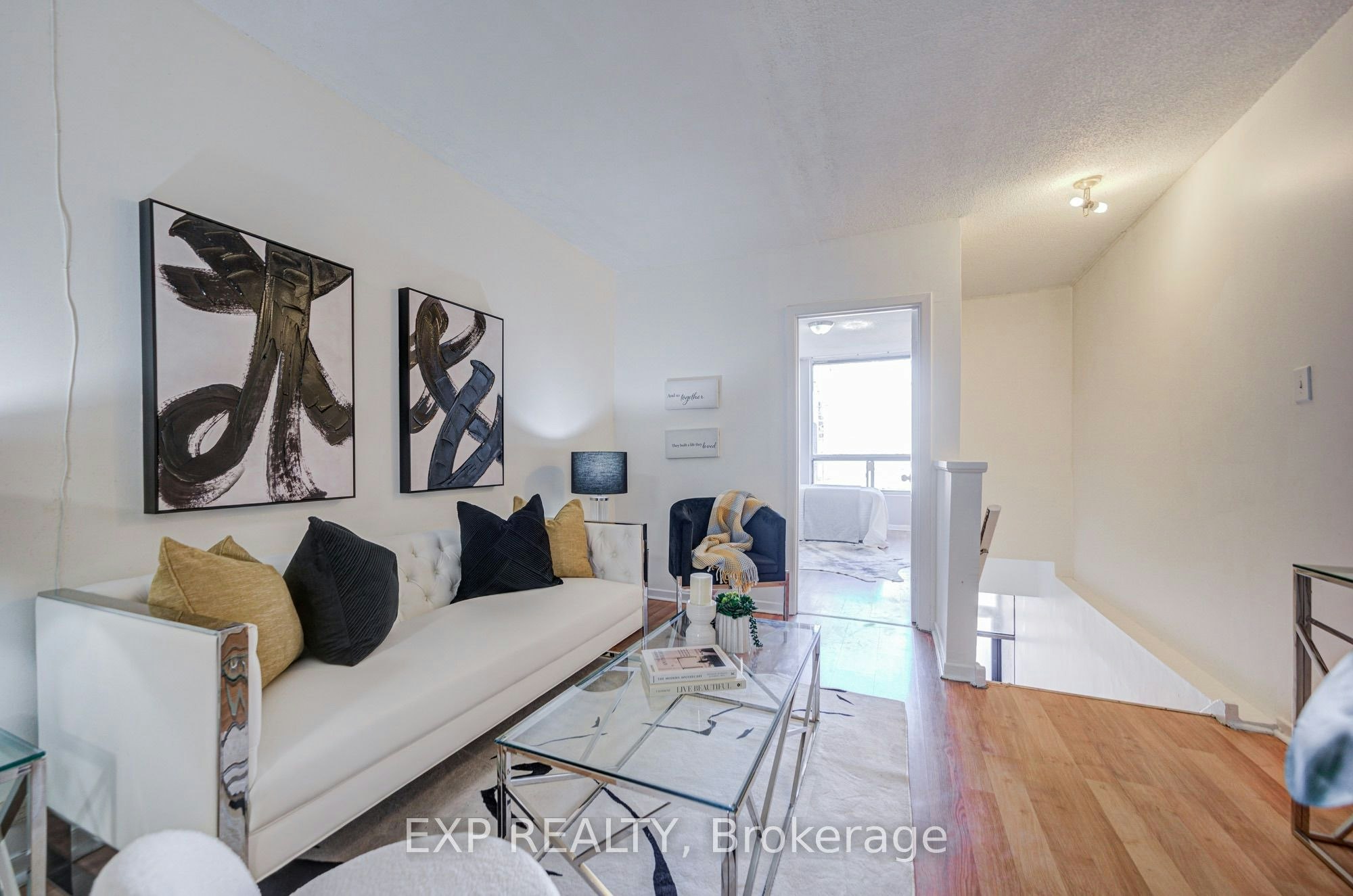 Upper-360 Broadview Avenue, Toronto, ON, M4M 2G9 - 10