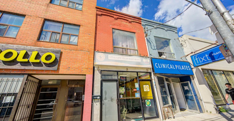 Upper-360 Broadview Avenue, Toronto, ON, M4M 2G9 - 3