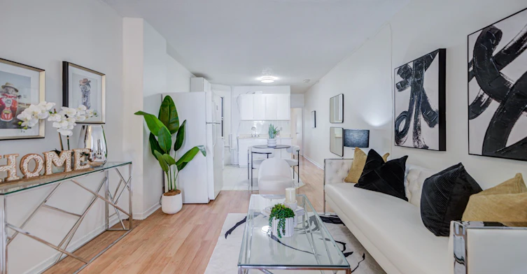 Upper-360 Broadview Avenue, Toronto, ON, M4M 2G9 - 13