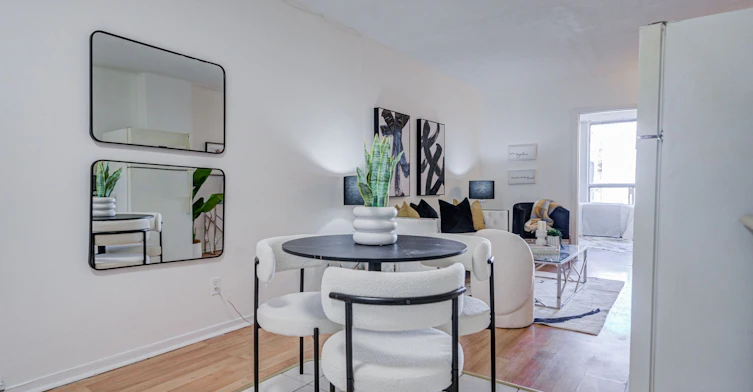 Upper-360 Broadview Avenue, Toronto, ON, M4M 2G9 - 16