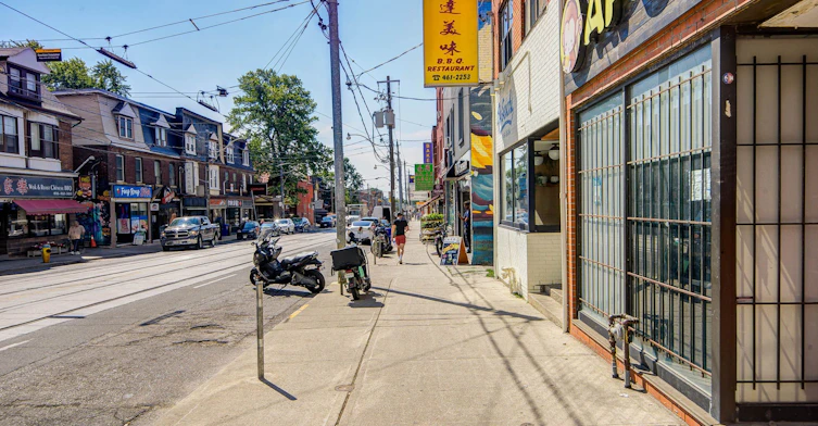 Upper-360 Broadview Avenue, Toronto, ON, M4M 2G9 - 5