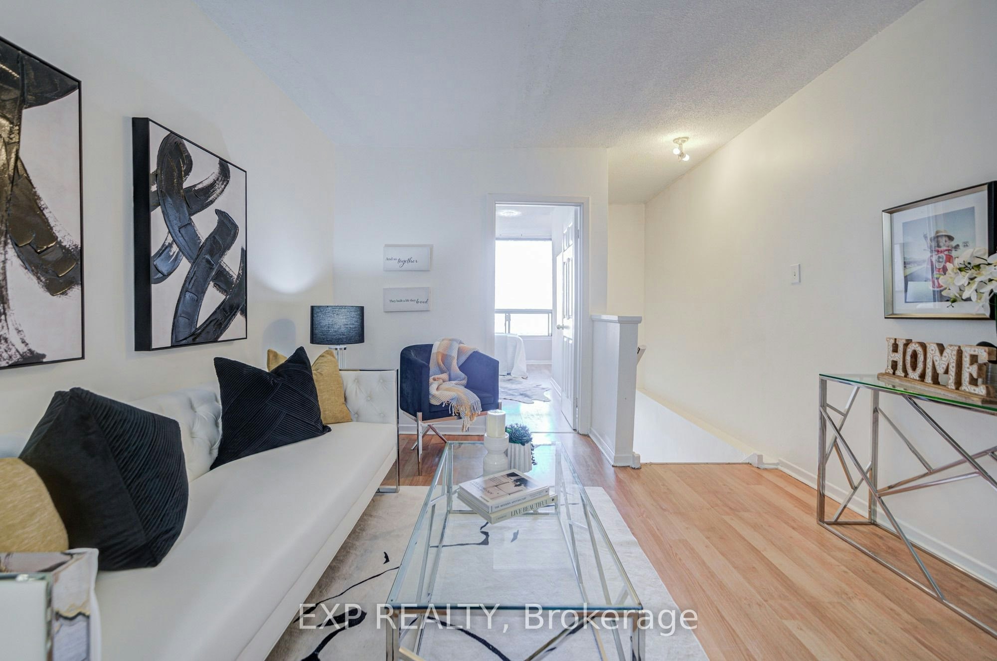 Upper-360 Broadview Avenue, Toronto, ON, M4M 2G9 - 11