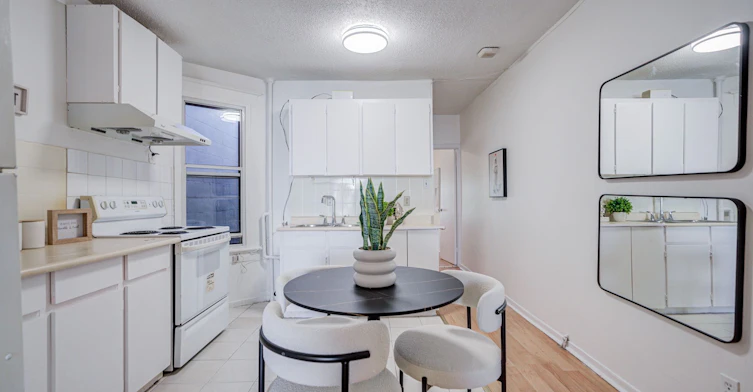 Upper-360 Broadview Avenue, Toronto, ON, M4M 2G9 - 15