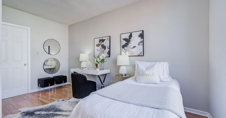 Upper-360 Broadview Avenue, Toronto, ON, M4M 2G9 - 26