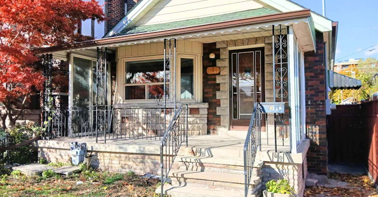 Lower Level-310 Westwood Avenue, Toronto, ON, M4J 2H7 - 7